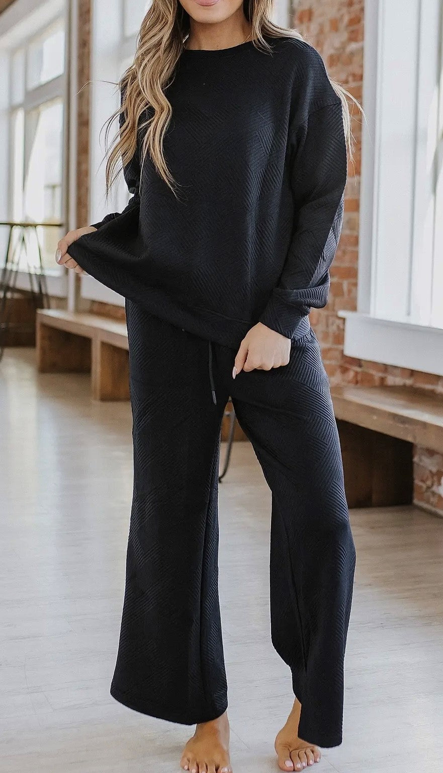 Alex Textured Long Sleeve Set in Black